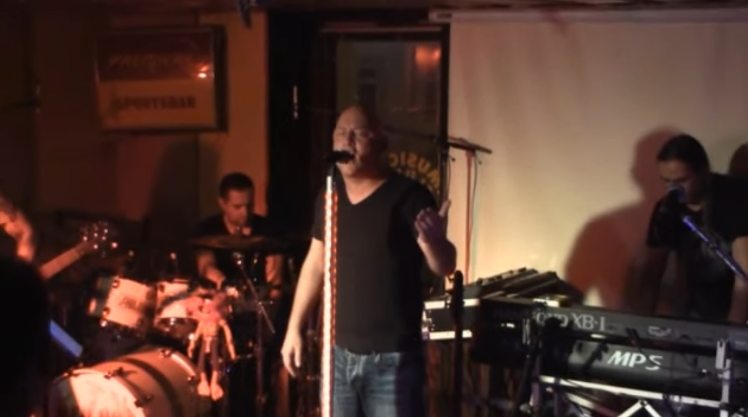 Video 'RED HOT 1. Advent 2014 Kneiple Bühl'